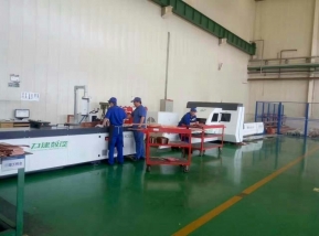 使用母線加工機銅排加工機的注意事項-力建數控