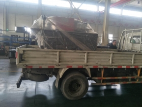 發往河南周口的數控母排加工機已裝車出發