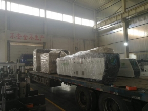 發往山東肥城的數控母排折彎機已裝車出發