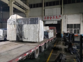 發往河南商丘的數控母線沖剪機已連夜裝車出發