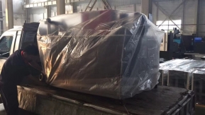 江蘇鹽城客戶訂購的303E-3-S數控母線加工機已出發