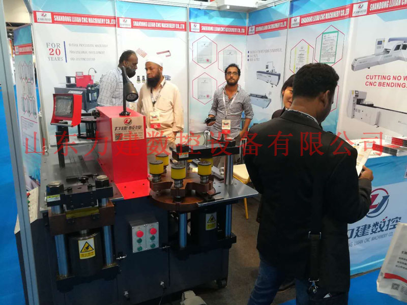 數控母排加工機銅排加工機的操作方法-力建數控