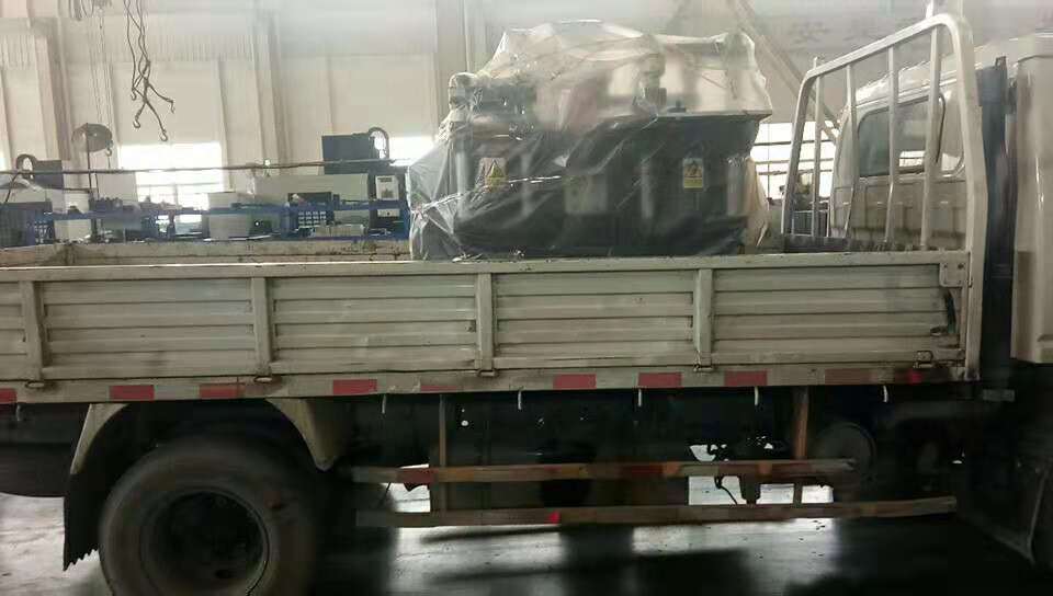 發往遼寧葫蘆島的數控銅排加工機已裝車出發了