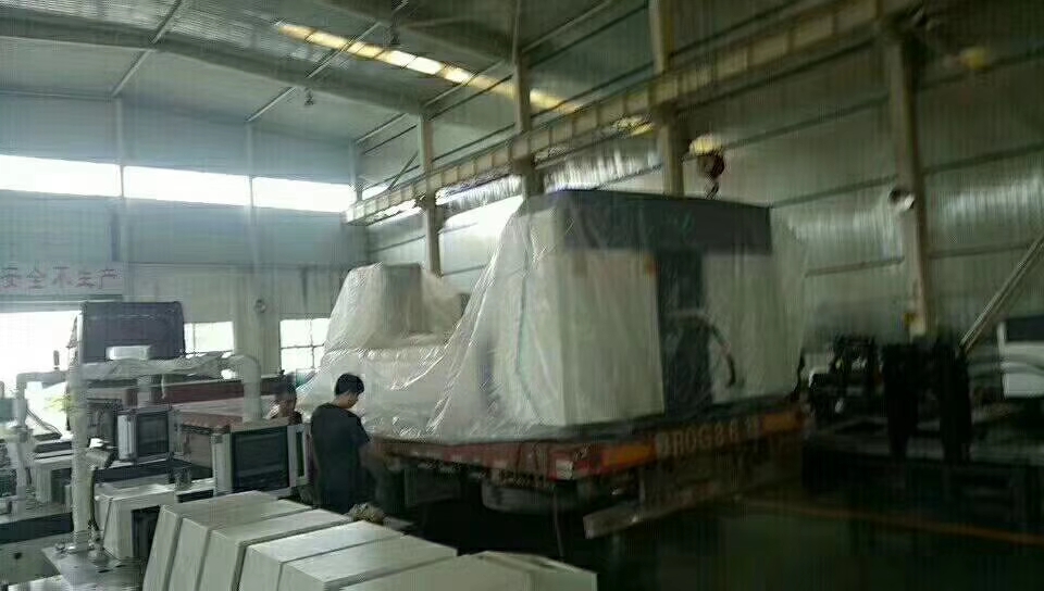 發往內蒙古鄂爾多斯的數控銅排加工機