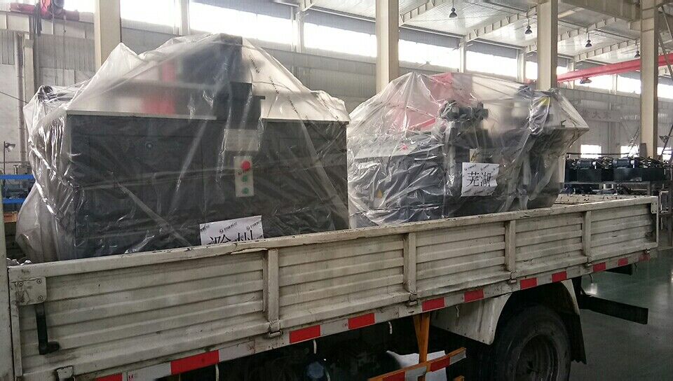 安徽省滁州市客戶訂購的數控母線加工機已裝車出發