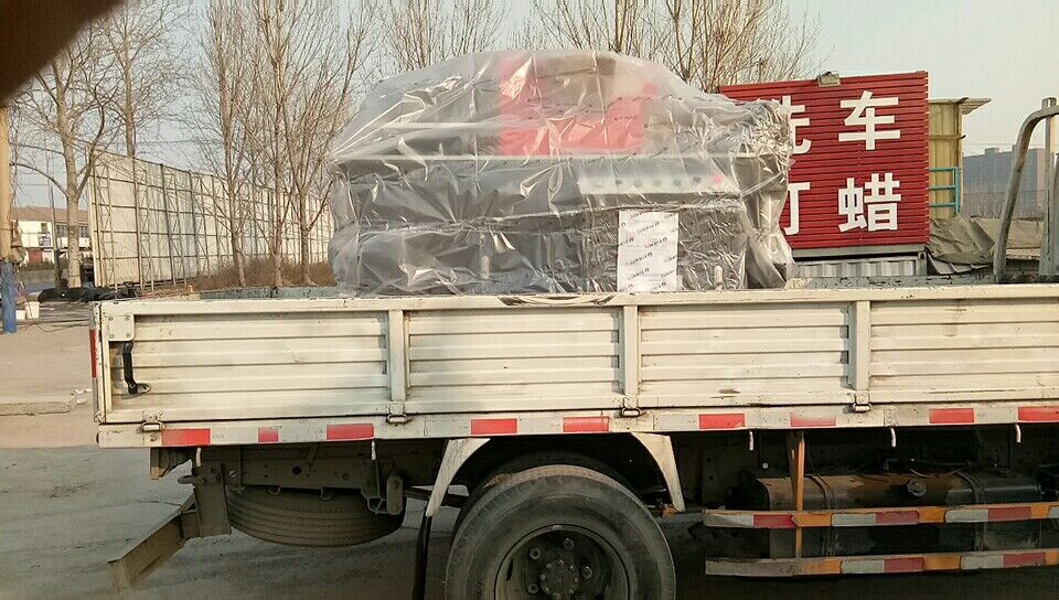 福建漳州客戶訂購的數控母線加工機已發貨