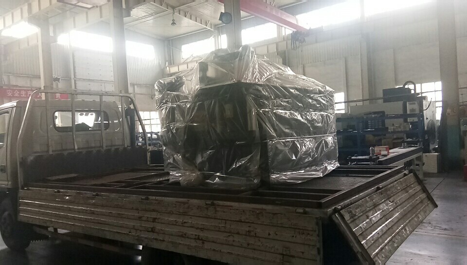 浙江臺州客戶訂購的數控母線加工機已順利發貨