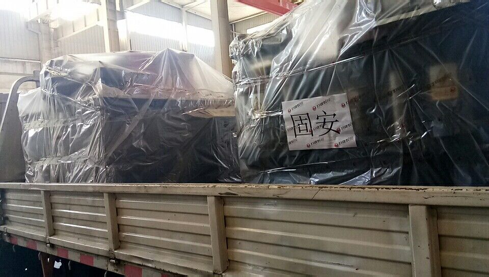發往河北廊坊固安的數控母線加工機已裝車出發