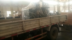 上海松江客戶訂購數控母線加工機今日已順利出發